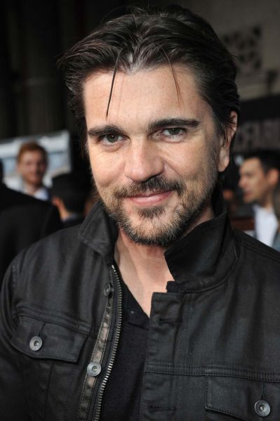File:MysteriousMusician.jpg